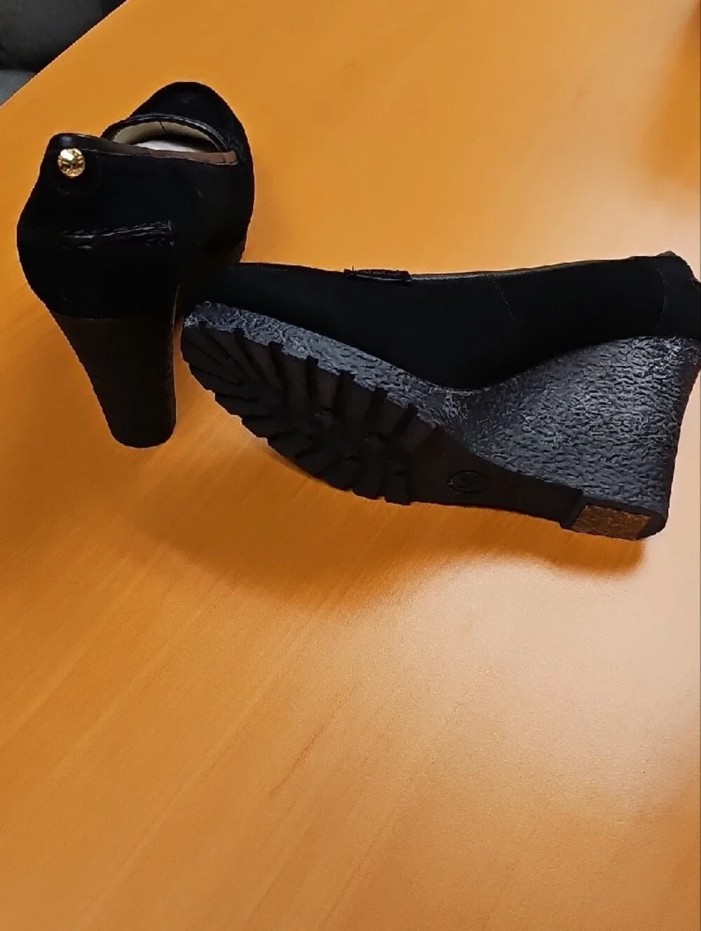 Michael Kors Rory Black Suede Wedge Size 10 NWT